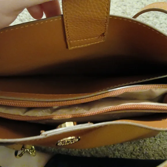 👜 Anne Klein Pebbled Leather Tote Bag • Tan / Cognac • Tassel Charm - Picture 10 of 10